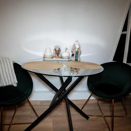 アパート Cozy Charming With Breathtaking View