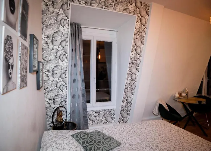 Cozy Charming With Breathtaking View Daire